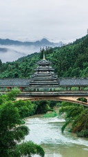Incredible bridge