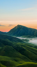 翻山越岭感受广阔天地