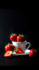 Strawbarry with table