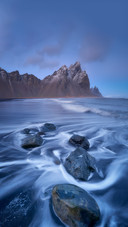 Why are the beaches in iceland black