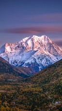 The autumn scenery of yala snow mountain