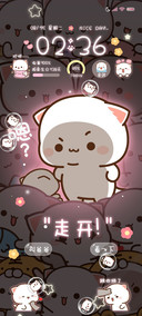 蜜桃猫偷看手机