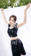 甜酷少女吴宣仪