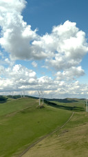 When the wind blows on the grassland power generation is