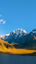 Laguna Siula inside the Huayhuash