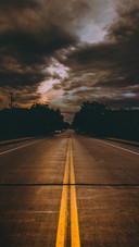 road_marking_cloudy_124093_1080x1920