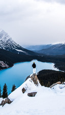 Enjoying the View at Peyto Lake