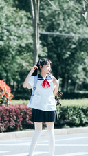 可爱的水手服少女