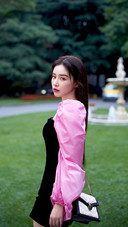 阚清子甜美性感穿搭