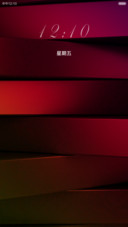 灯光下的金属