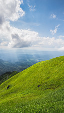 The sea of clouds is churning over wugong mountain