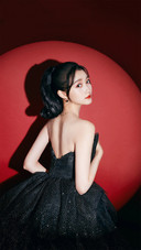 关晓彤变身性感女王