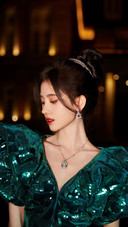 鞠婧祎的逆流生长