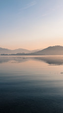 The dawn is just breaking on siming lake