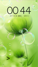 玻璃水珠下的花