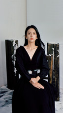 周也 英气与美貌并存