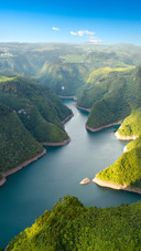 The flower fields in longli terraced fields are like a