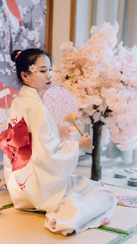 端庄和服-锐景创意