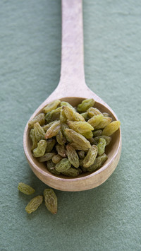 Turns out raisins should be eaten this way