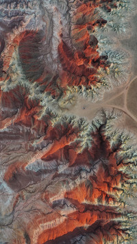 The desolate great red mountain