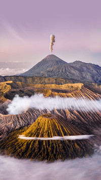 Go to bromo to feel the heartbeat of the earth 2