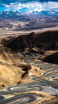 The wacha panlong ancient road