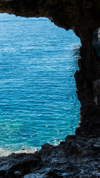 Cave sea