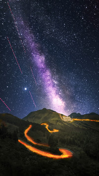 The disappearing starry sky and milky way