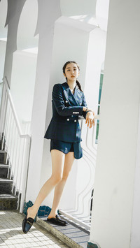 人气酷飒新人赵小棠