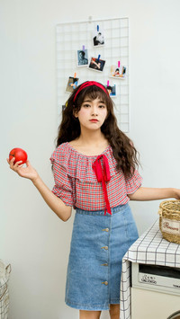 “红色性格”的女生
