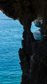 Cave sea