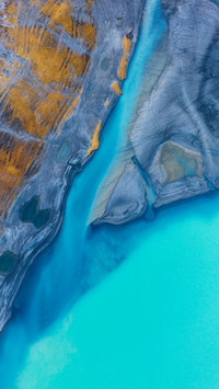 Aerial view of natural scenery on an ice lake
