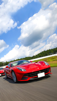 V12绝世良驹