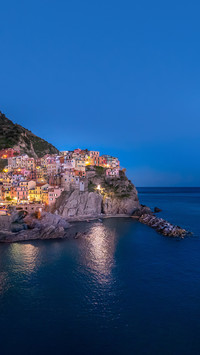 Manarola cityscape evening