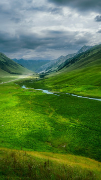 The vast green fields and long rivers stretch deep into