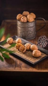 Walnuts are blood vessel cleaners