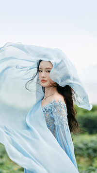 清冷美人李沁