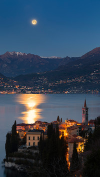 The full moon over lake como