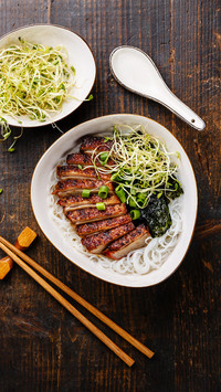 Is it cold or hot water to cook noodles