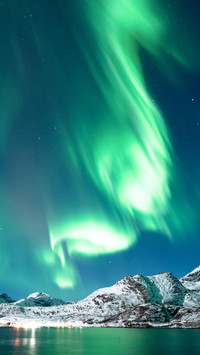 The aurora is a love letter to the universe 2