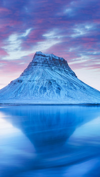 Icelands snaefellsnes peninsula and famous Kirkjufell