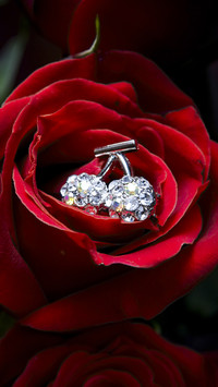 Perfect Diamond Jewellery in Rose