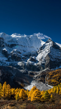 The magnificent view of Xianeri Snow Mountain