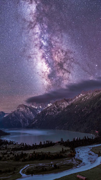 愿陪你看星辰大海