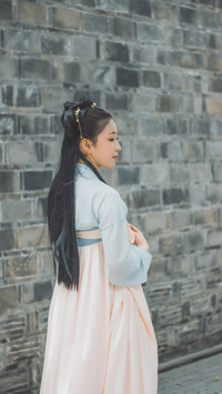 伊人廊-锐景创意