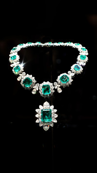 Yupo and rare jewelry