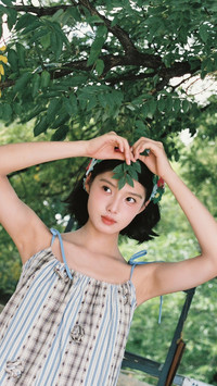 艾米林间绿野少女