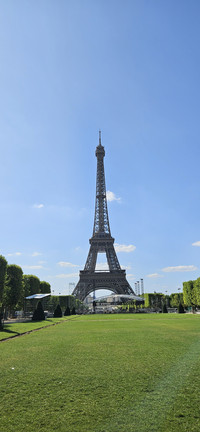 Field with Eiffel Tower.jpg