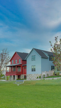 A town at the foot of Rosewood