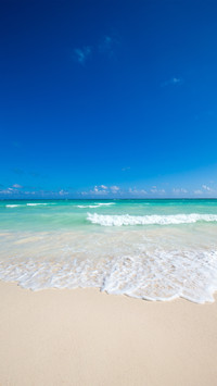 Blue at different frequencies in maldives